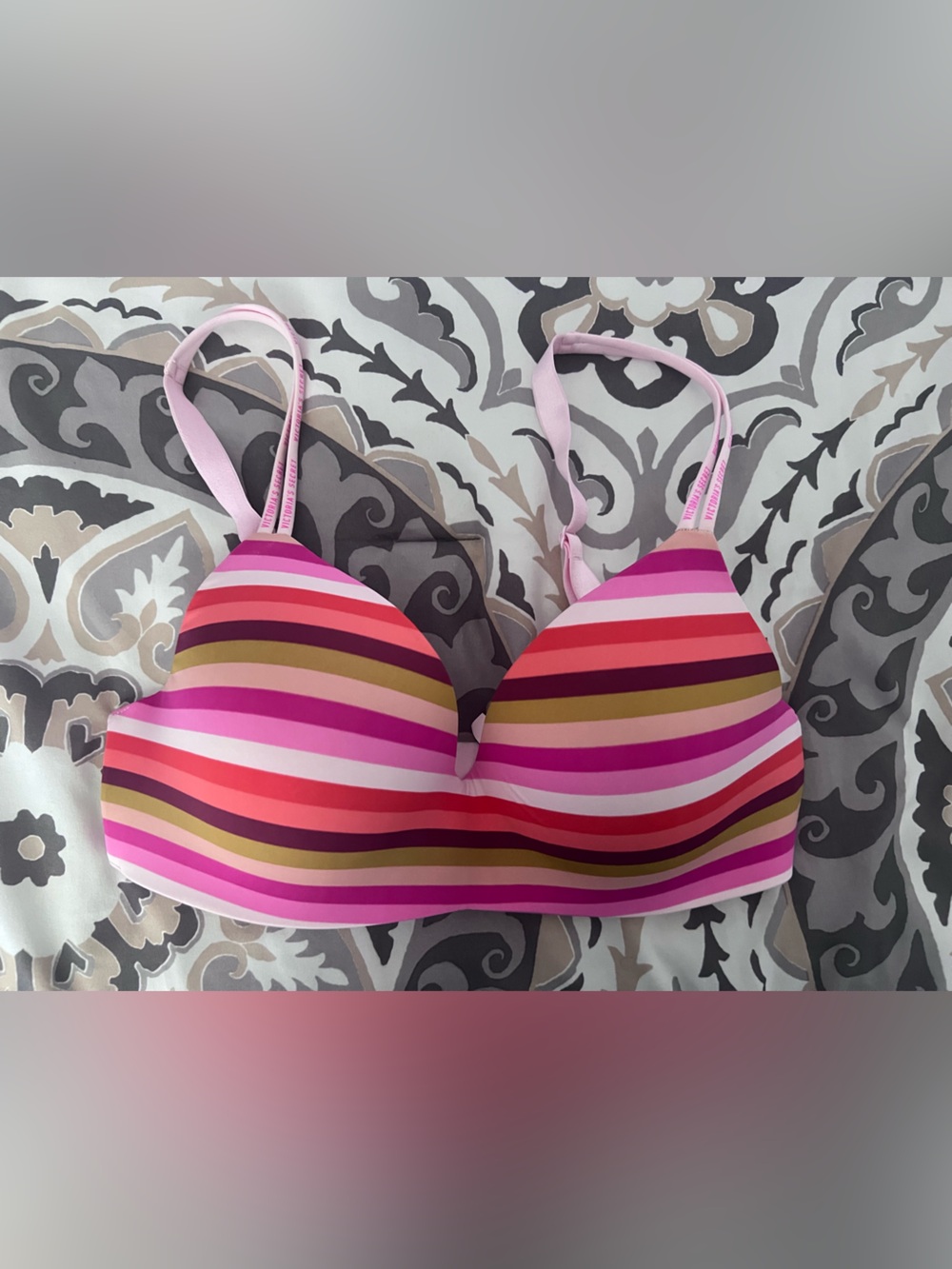 Victoria's Secret Light Pink Striped T-Shirt Bra